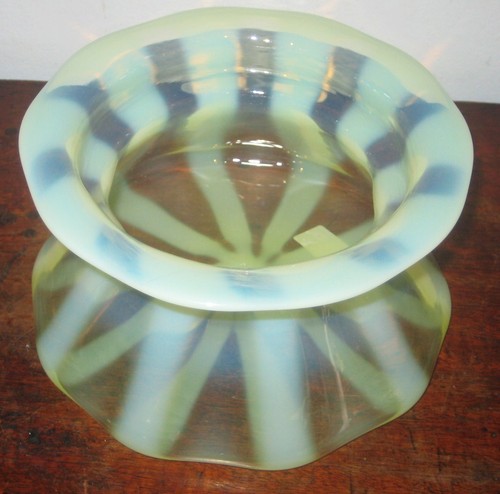 English opaline stripe - stripe, vase