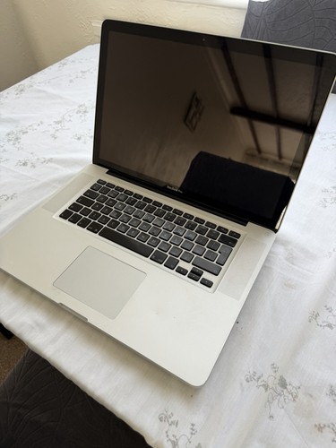 Macbook pro a1286 - macbook,