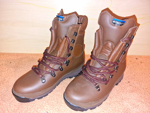 Altberg defender combat - defender,