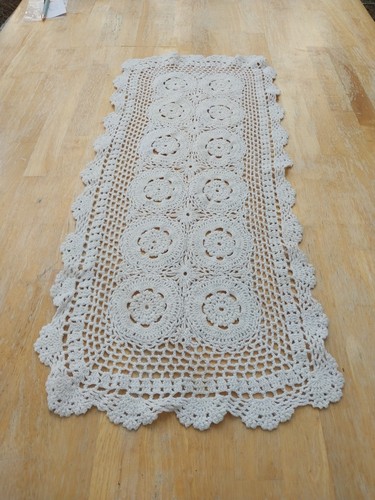 Vintage fine hand crochet - hand,