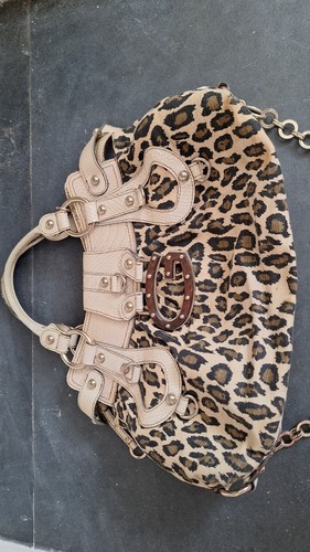 Guesscloth handbagvery good - guesscloth,