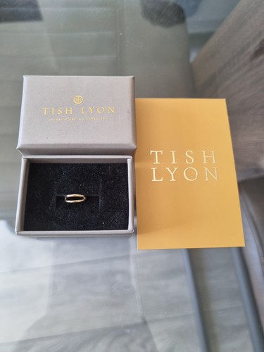 Tish lyon solid - tish,