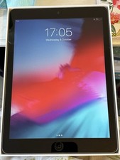 Apple iPad Air 1st Gen. 32GB, Wi-Fi, 9.7in - Space Grey
