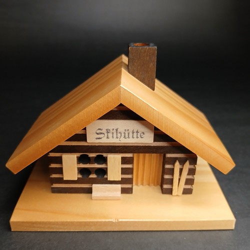 Erzgebirge wooden mini ski hut - wooden,