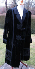 VICTORIAN STYLE BLACK VELVET COAT WITH DECORATIVE BRAID DETAIL SOUTACHE AGE N/K