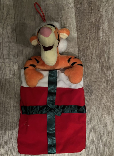 Tigger christmas present - tigger,