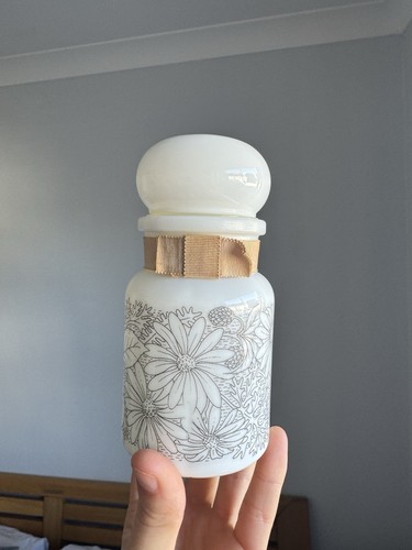 White belgian glass - white,