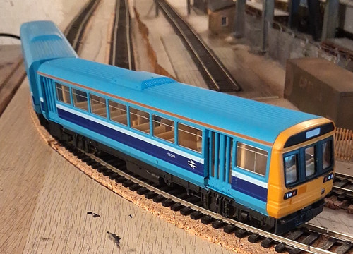 Hornby blue class 142 - blue,