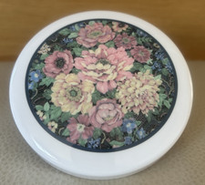 Vtg Cloverleaf Peony Floral