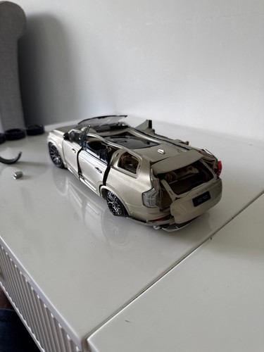 Diorama crash damaged - damaged, volvo
