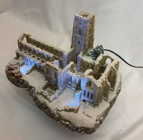 Lilliput lane fountains abbey - lane,