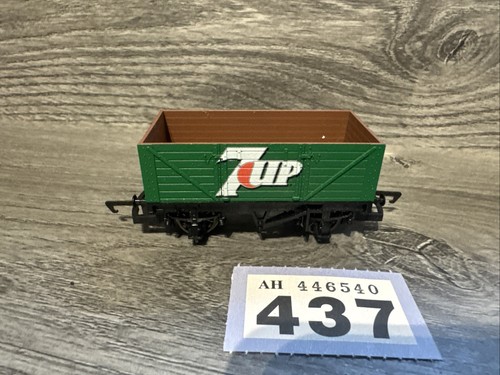Hornby 7up plank wagon - plank, oo