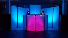 Screen surround - dj,
