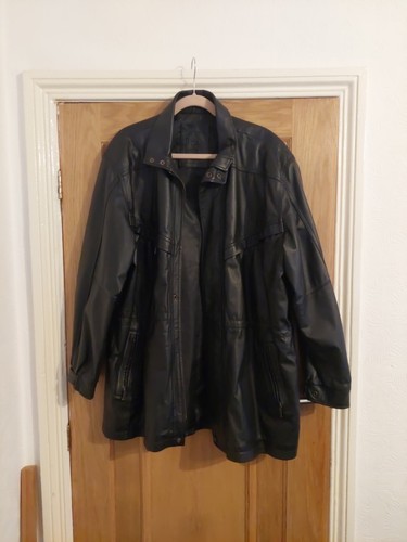 Used men black - leather, milan
