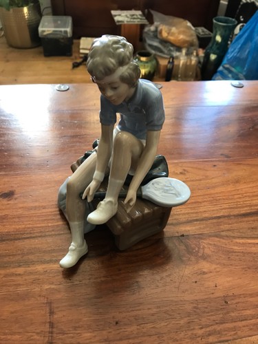 Nao lladro figurine match - nao,