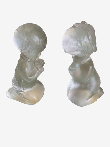 Vintage fenton praying girl - fenton,