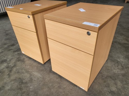 Pair two beech - small, low