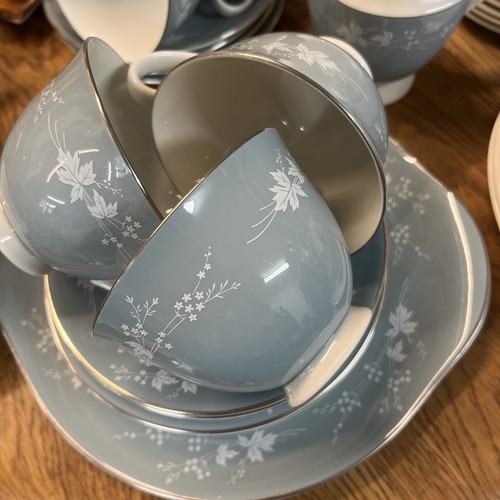 Royal doulton bone china - royal,