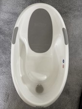 Nuby Baby Bath with Built in Seat and Soft Headrest