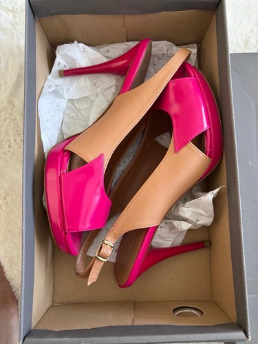 Charles keith women - &, pink