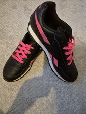 Reebok Black And Pink Trainers Sneakers Classic Style Size 3