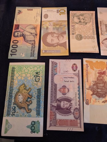 Mixed world banknotes - 40,