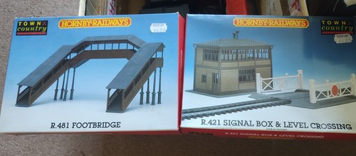 Hornby r481 footbridge r421 - hornby,
