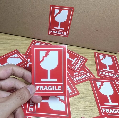 Fragile handle with care - fragile,