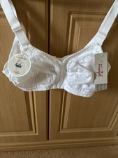 triumph doreen bra