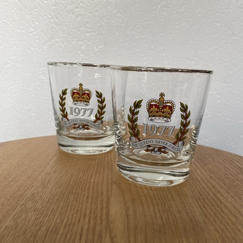 Two queen silver - two,