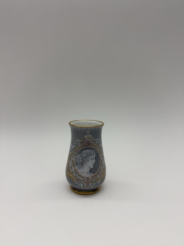 Small meissen vase - meissen, with