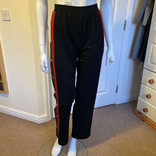 Black red green trim - black,,