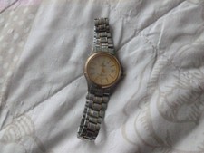 leader ladies watch excellent condition scratch on base people try to remove