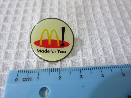 Mcdonald crew worker pin - /,