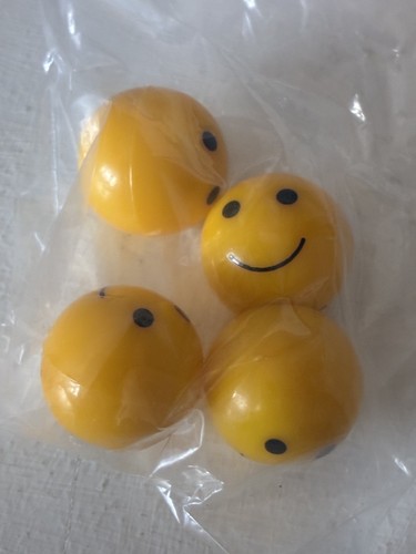 Hot yellow smile - 4, metal