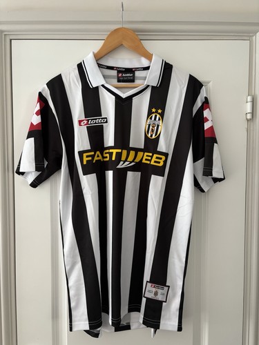 Juventus 2001 2002 home shirt - 2001/2002,