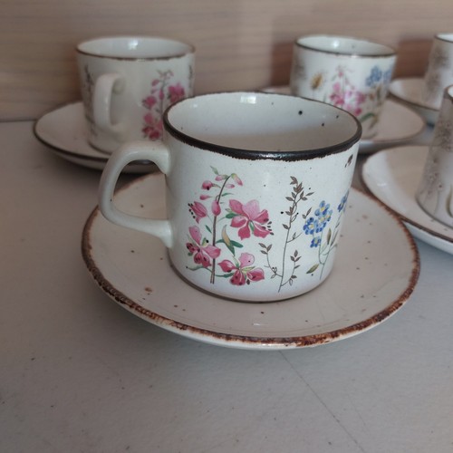Vintage cottagecore 1970s cup - vintage,