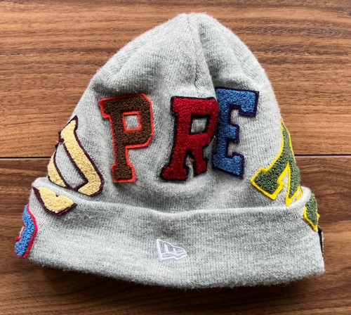 Supreme new era - supreme,