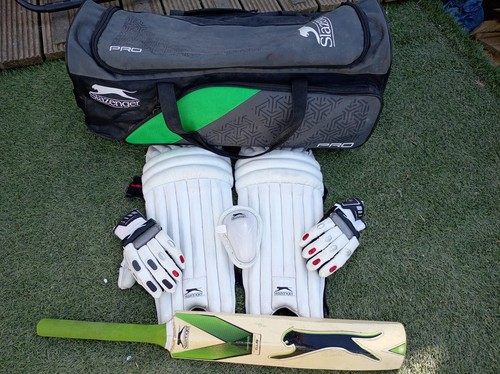 Adults slazenger cricket set - adults,
