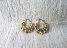 VINTAGE, 9CT YELLOW GOLD, PATTERNED, CREOLE HOOP EARRINGS, 1.08gs