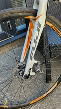 Fuji 1.3 disc brake road bike