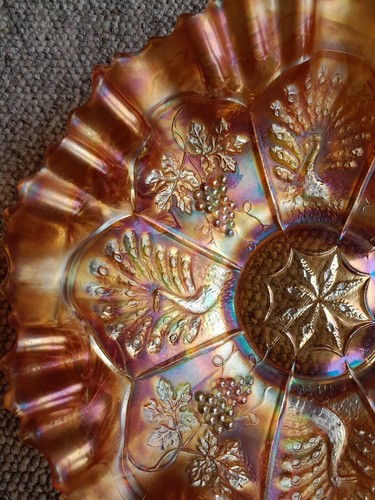 Carnival glass grape - ,