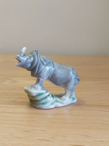 Now price wade rhinoceros - 1/2,