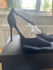 Reiss Keira-Metal T-Bar closed Black Suede uk Size 6 Ladies shoe