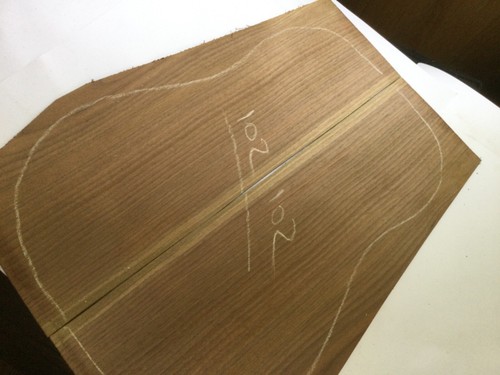 Walnut back and side set - back, for