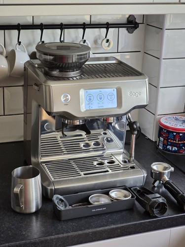 Sage barista touch - sage, coffee