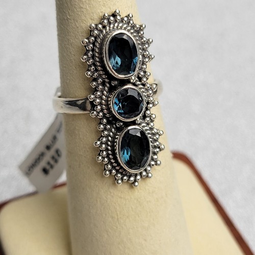 Stone london blue topaz - 3-stone,