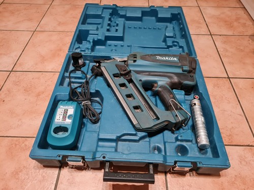 Makita gn900 first fix - first, nail