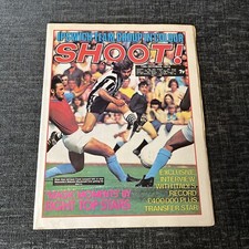 Shoot Magazine - 13 Oct 1973 - Ipswich Town Malcolm MacDonald Trevor Cherry