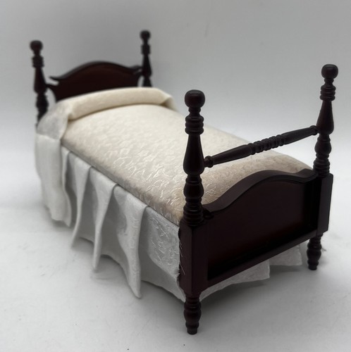 Dolls house glenowen - house,